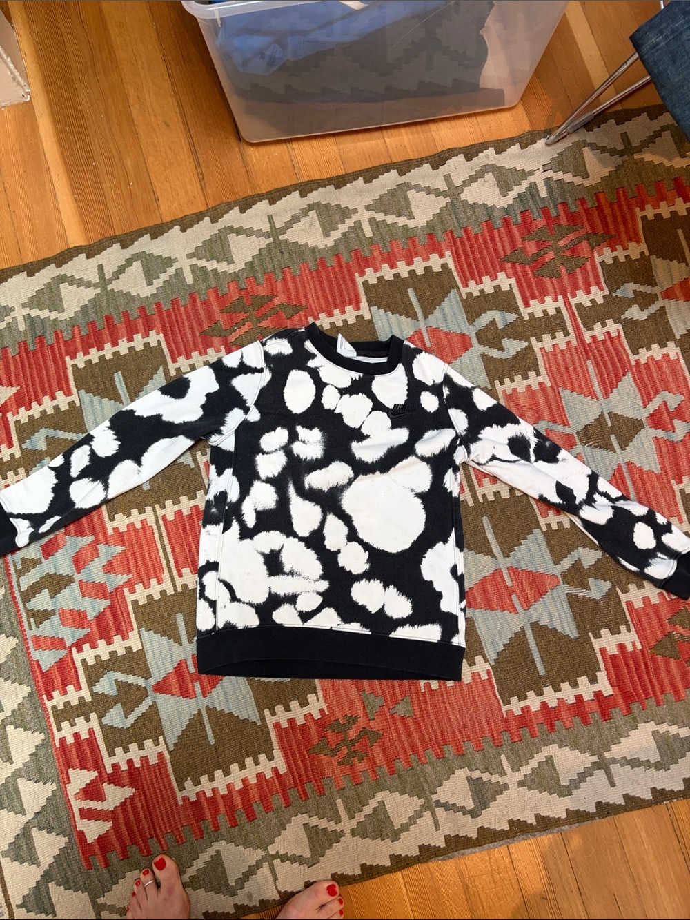 Nike Black and White Abstract Pattern Crewneck Sweatshirt